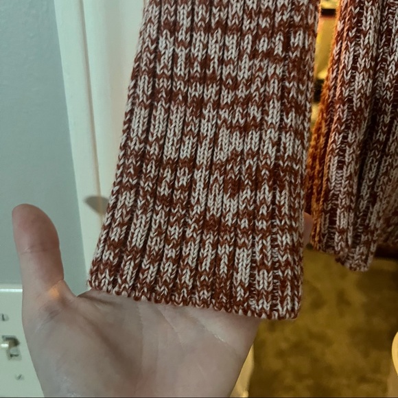 Universal Thread Sweater - Picture 3 of 3